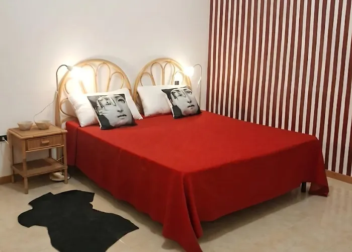 מלון דירות Lupiae Centro 3*